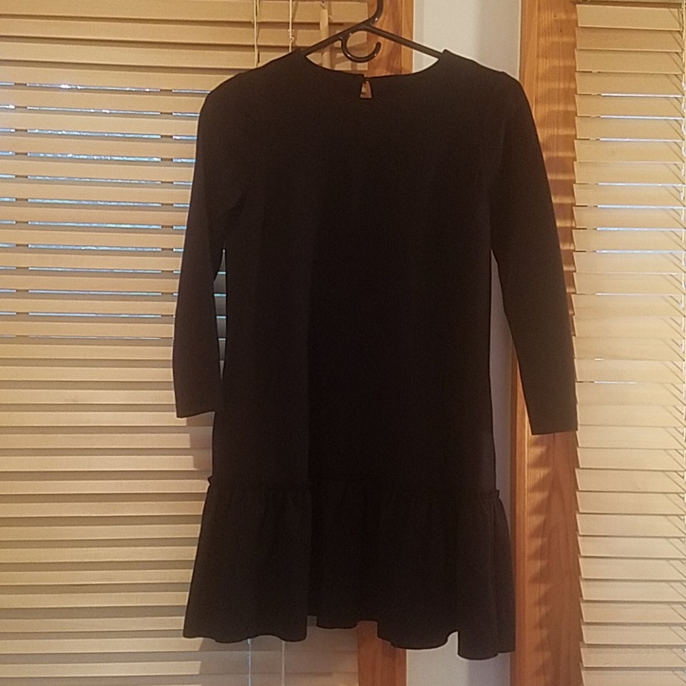 Banana republic black dress with flounce